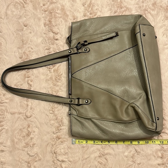 Shoulder bag - Picture 16 of 17